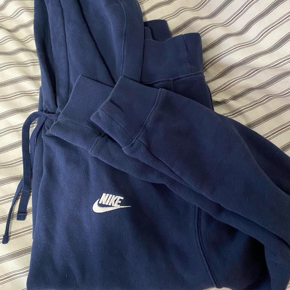 navy blue nike hoodie